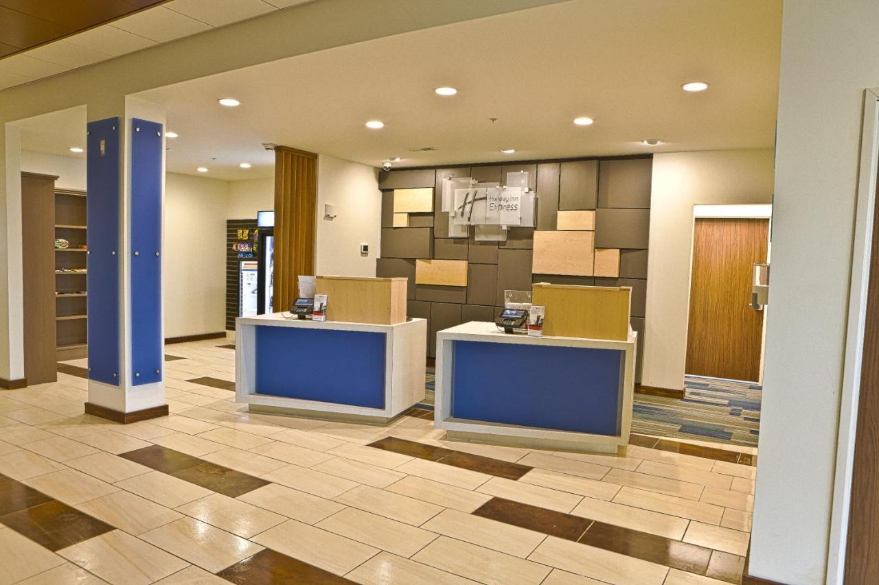 Holiday Inn Express Rochester Hills By Ihg Εξωτερικό φωτογραφία
