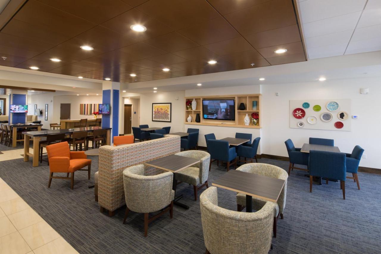 Holiday Inn Express Rochester Hills By Ihg Εξωτερικό φωτογραφία
